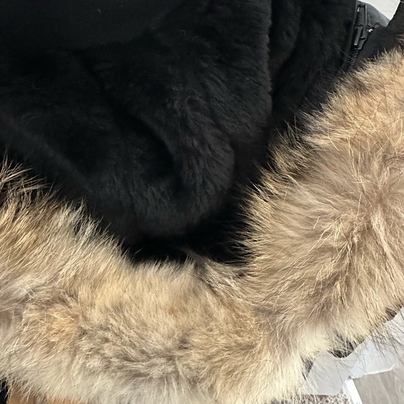 Canada Goose Kensington Parka Down Jacket, Women, XS, Excellent pre owned - Picture 4 of 13